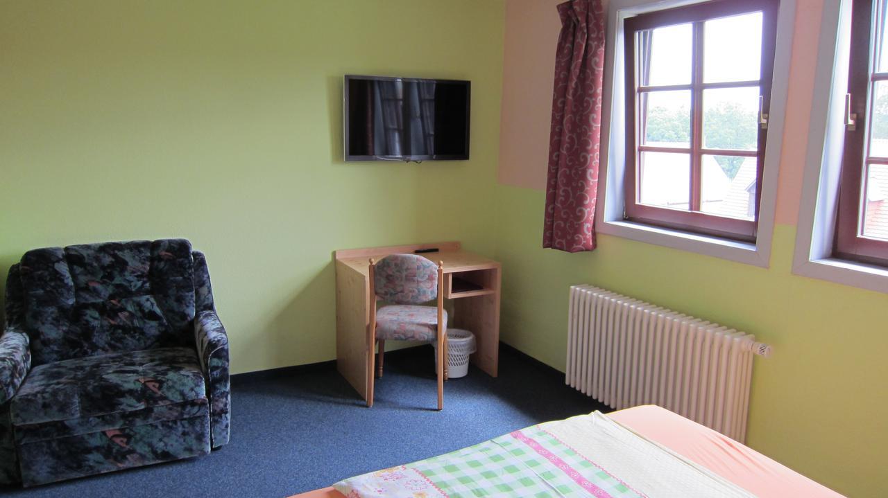 Hotel Zum Schwarzen Baer Hermsdorf  Extérieur photo